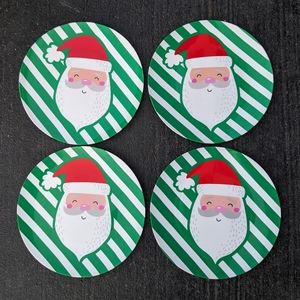 4) Plastic Santa Plates